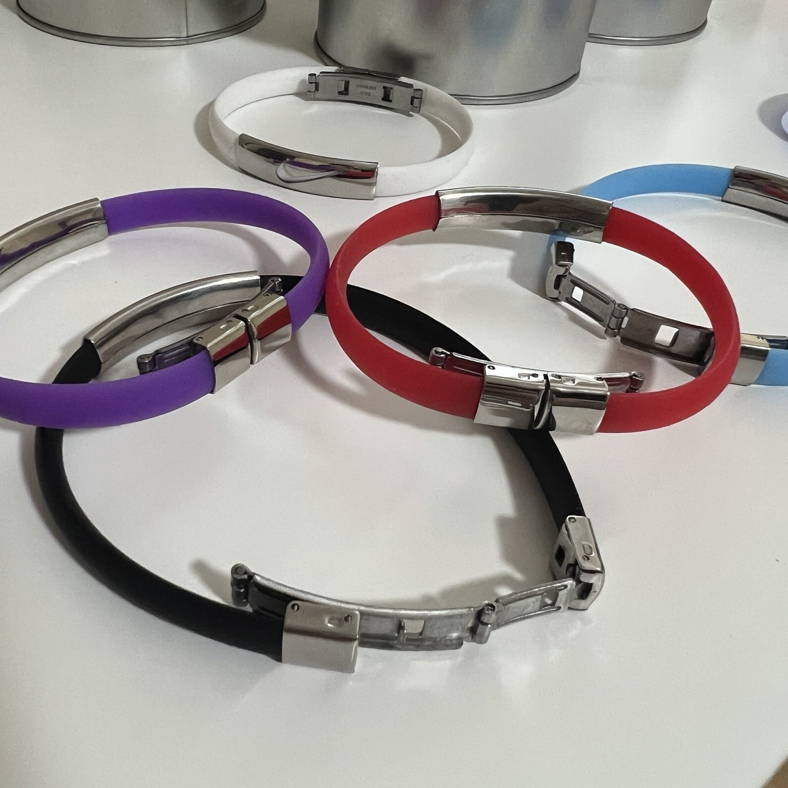 One Nike Silicone Adjustable Bracelet with Metal Tin Case
