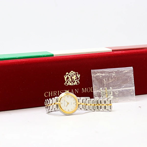 Excellent Condition with Box 3 Links Working Christian Mode 21401 Date QZ White