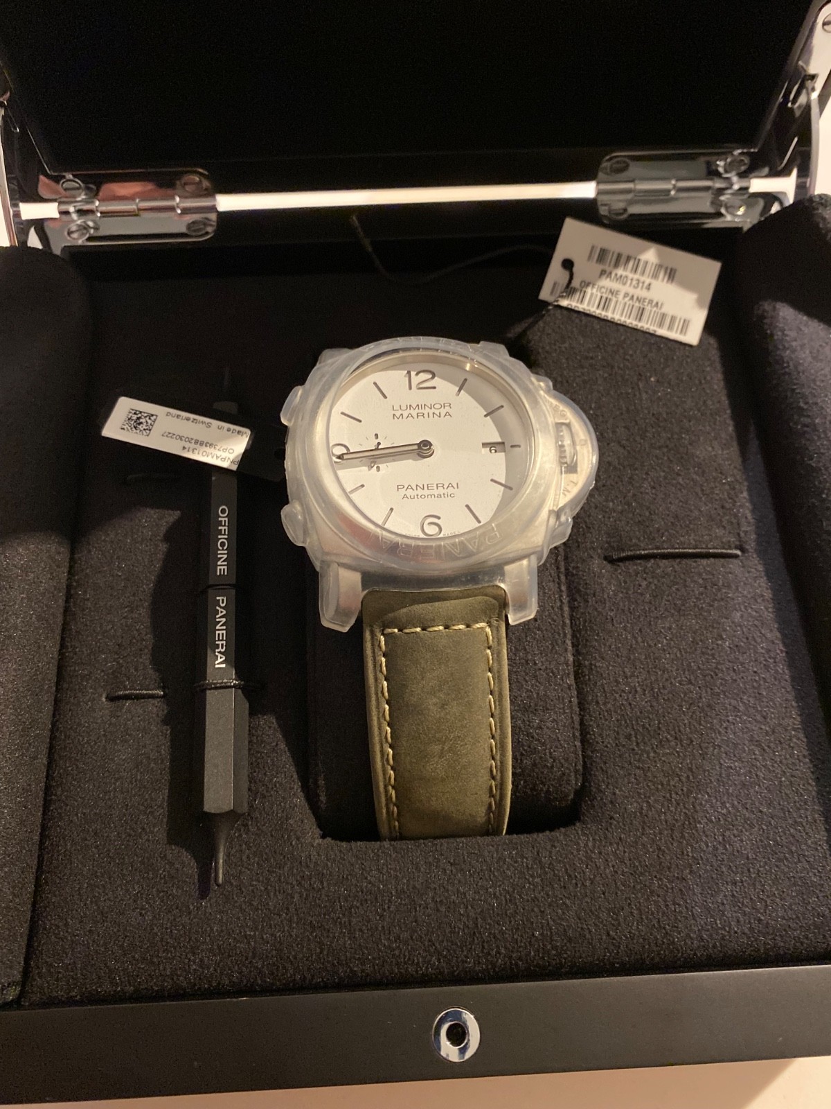 Paneria PAM01314 • Excellent Condition Full set warranty until 2031 & 4 bands