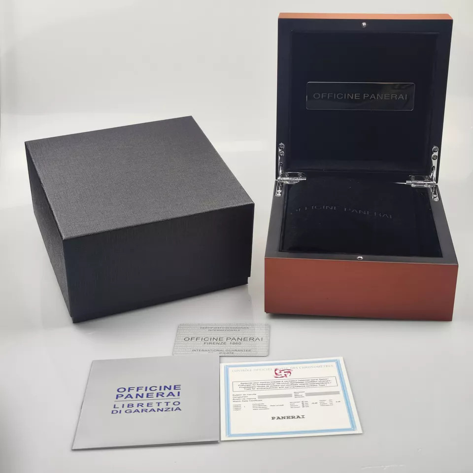 Exquisite Watch Storage: Premium Box Designed for Officine Panerai Collections