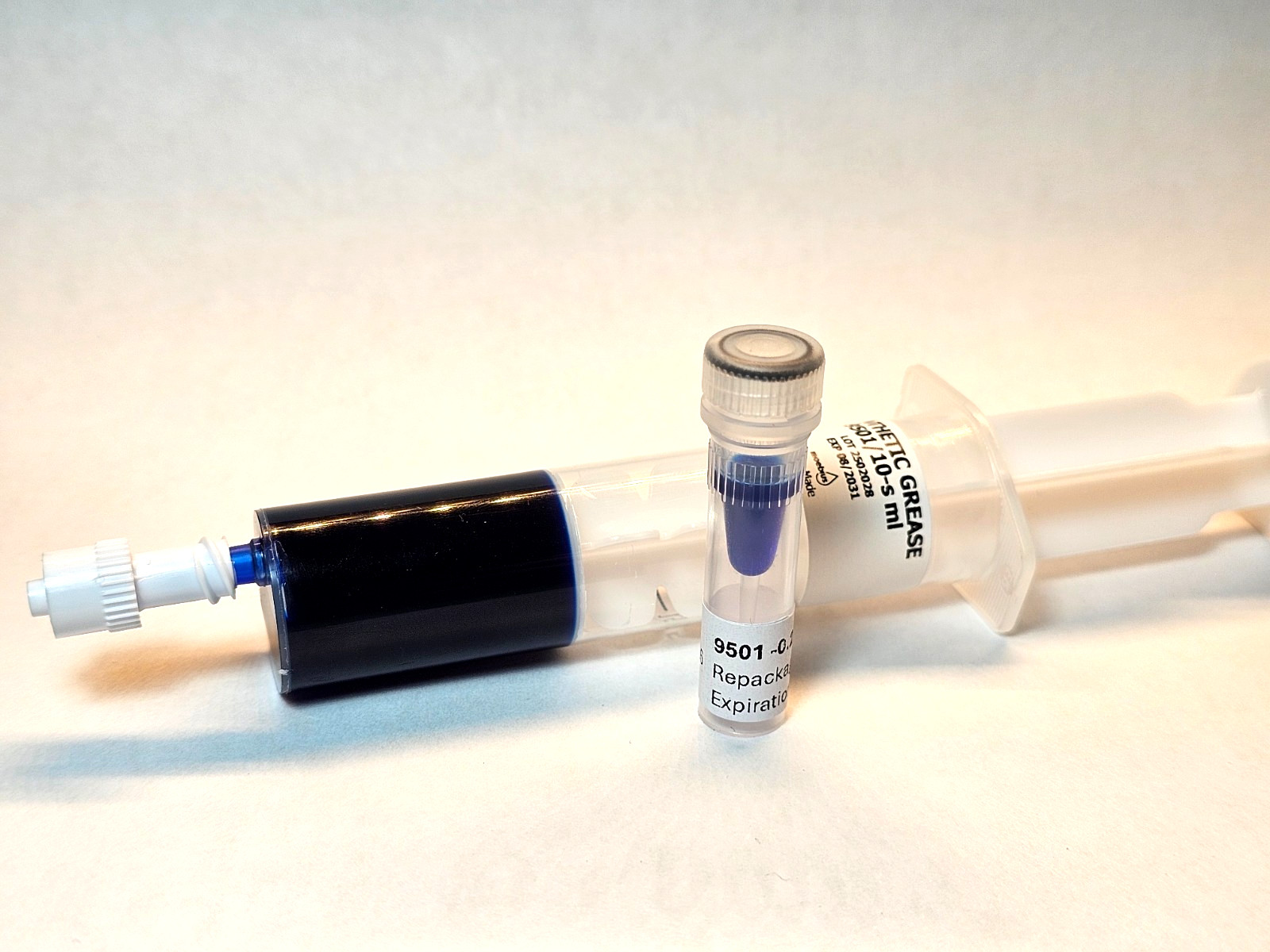 Watch Oil Starter Kit: Bergeon Oiler, Oil Dish, Repackaged Swiss Oils 0.2ml