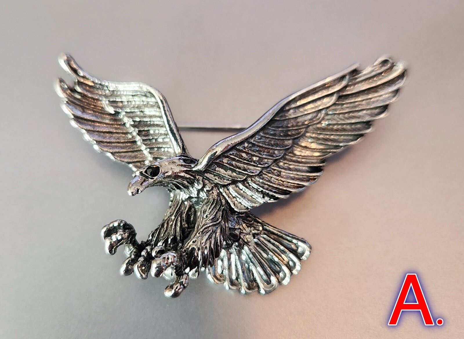 PATRIOTIC EAGLE BROOCH RHINESTONE EYES for MALE/FEMALE CHOICE OF SILVER or GOLD
