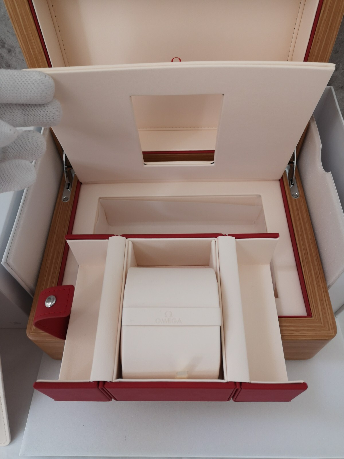 Omega Authentic Wooden Watch Box With Travel Red Cube Box Latest Model New