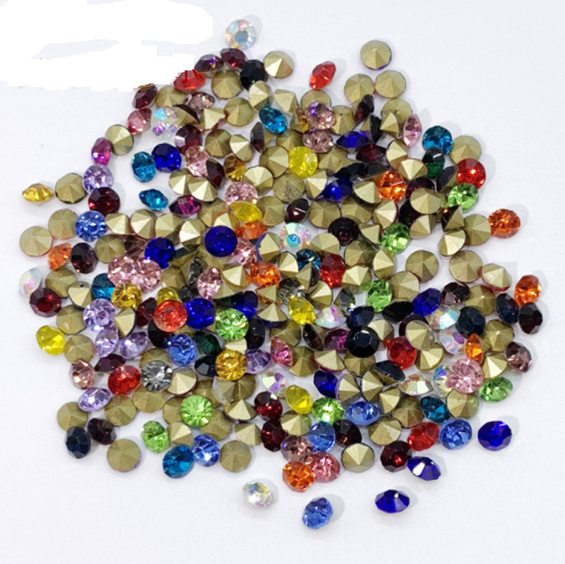 Wholesale Top Quality Czech Glass Crystal Rhinestones Round Pointed Foiled Back