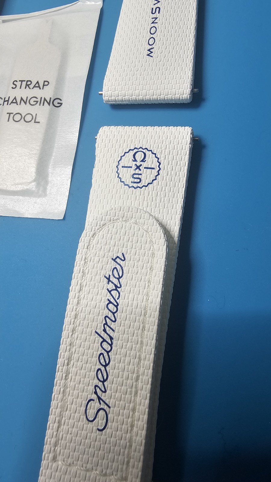 Omega X Swatch MOONSWATCH Strap WHITE/ DARK BLUE RUBBER Sz L (6.7-7.5 inches